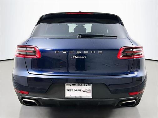 2018 Porsche Macan Base