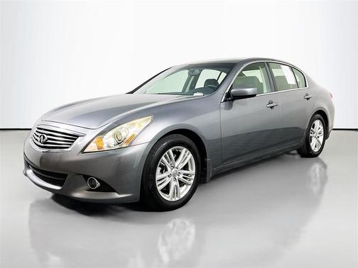 2013 INFINITI G37 Journey