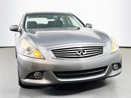 2013 INFINITI G37 Journey