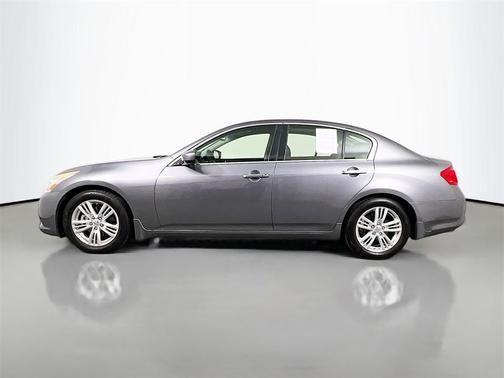 2013 INFINITI G37 Journey