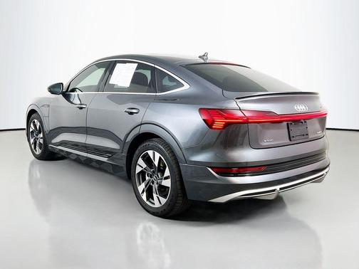 2022 Audi e-tron Sportback S line Prestige