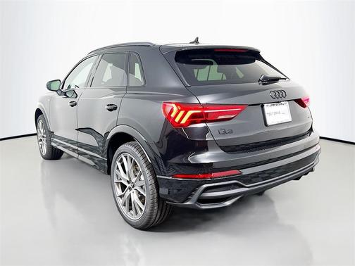 2025 Audi Q3 45 S line Premium Plus