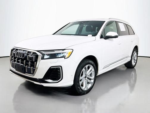 2025 Audi Q7 55 Premium Plus