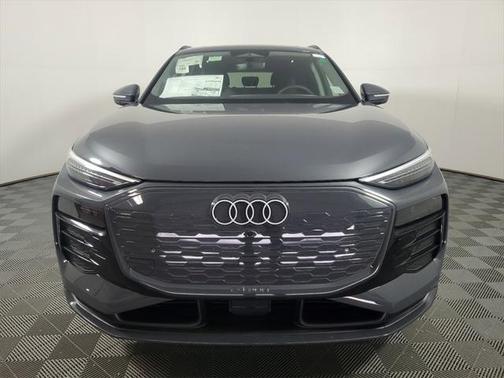 2025 Audi Q6 e-tron Premium Plus