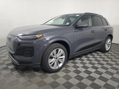 2025 Audi Q6 e-tron Premium Plus