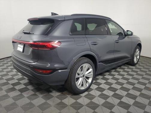 2025 Audi Q6 e-tron Premium Plus
