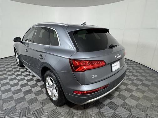 2018 Audi Q5 2.0T Premium Plus