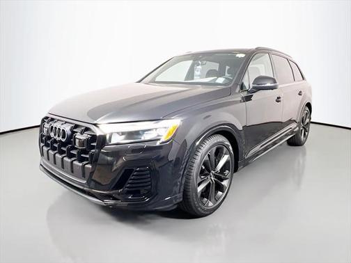 2025 Audi Q7 55 Premium Plus
