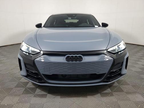 Kemora Gray Metallic 2023 Audi e-tron GT Premium Plus quattro