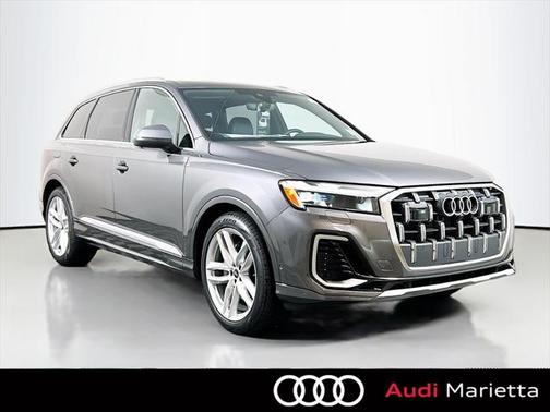 2025 Audi Q7 55 Premium Plus