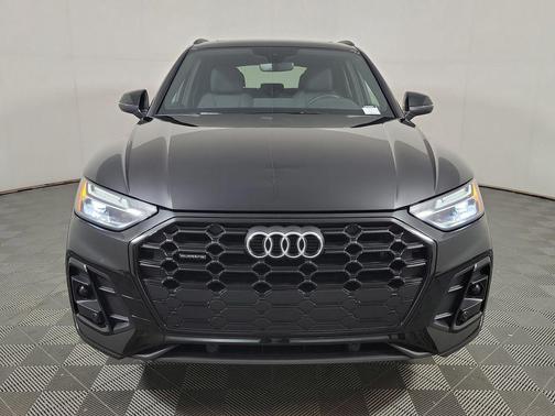 Mythos Black Metallic 2025 Audi Q5 45 S line Premium
