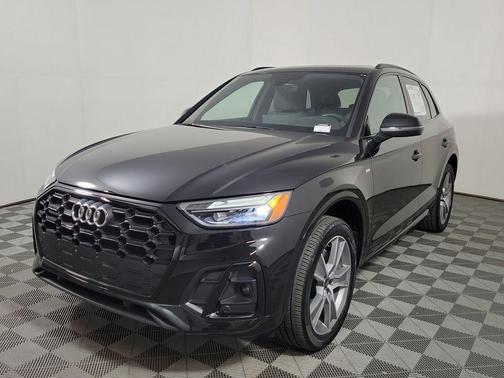 Mythos Black Metallic 2025 Audi Q5 45 S line Premium