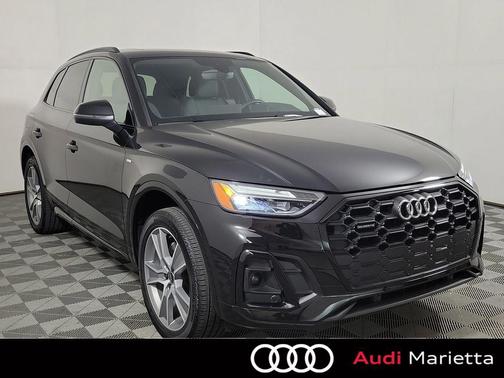 Mythos Black Metallic 2025 Audi Q5 45 S line Premium