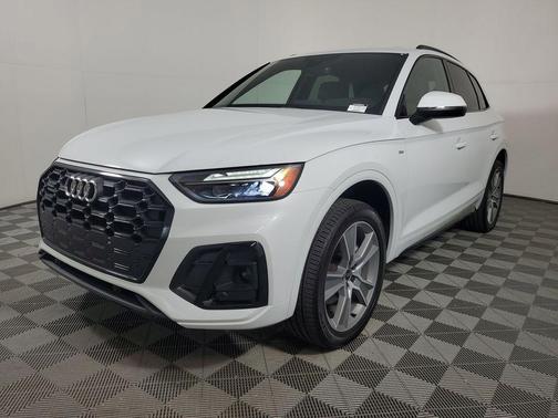 Glacier White Metallic 2025 Audi Q5 45 S line Premium
