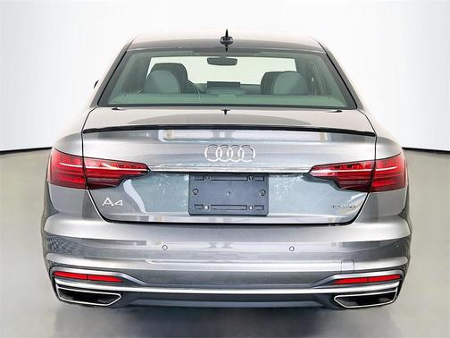 2022 Audi A4 45 S line Premium Plus