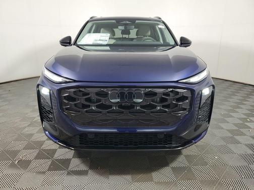 Navarra Blue Metallic 2026 Audi Q3 TFSI quattro S tronic