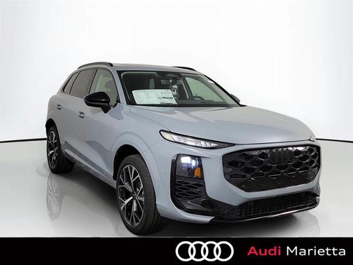Arrow Gray Pearl Effect 2026 Audi Q3 TFSI quattro S tronic