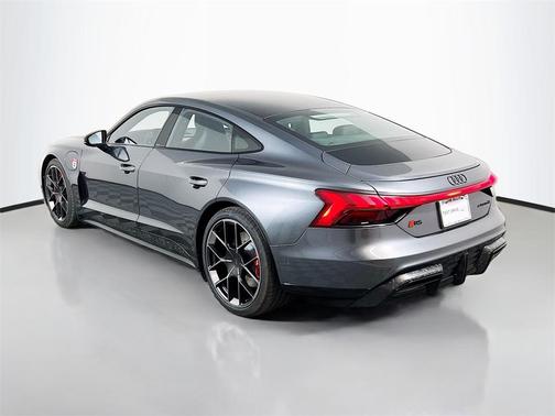 2026 Audi RS e-tron GT quattro