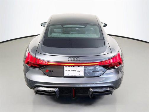 2026 Audi RS e-tron GT quattro