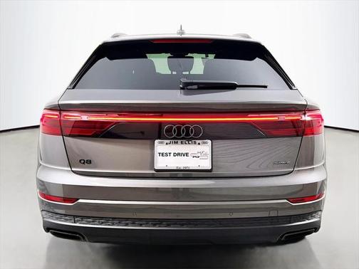 2025 Audi Q8 55 Premium Plus