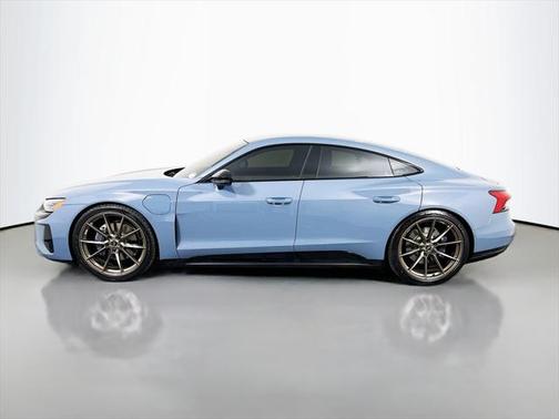 2022 Audi e-tron GT Premium Plus