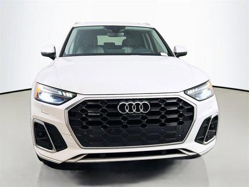 2024 Audi Q5 45 S line Prestige
