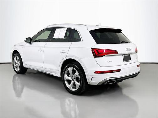 2024 Audi Q5 45 S line Prestige
