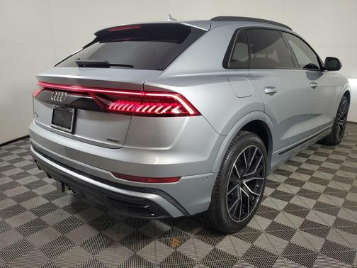 2023 Audi Q8 55 Premium Plus