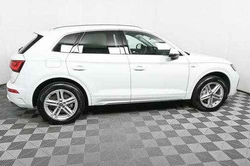 2025 Audi Q5 55 S line Premium Plus