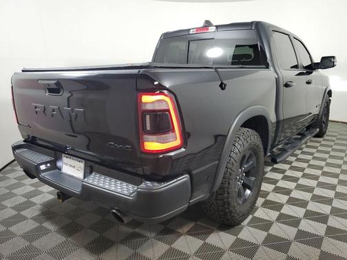 Diamond Black Crystal Pearlcoat 2021 RAM 1500 Rebel