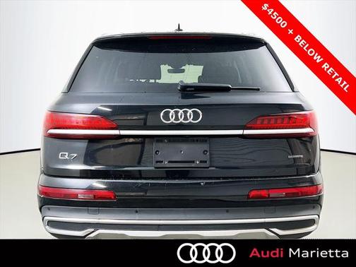 2022 Audi Q7 55 Premium Plus