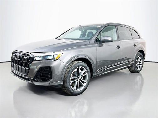2026 Audi Q7 45 Premium