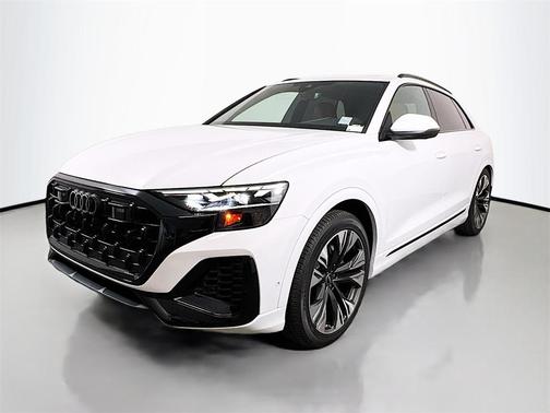2025 Audi Q8 55 Premium Plus