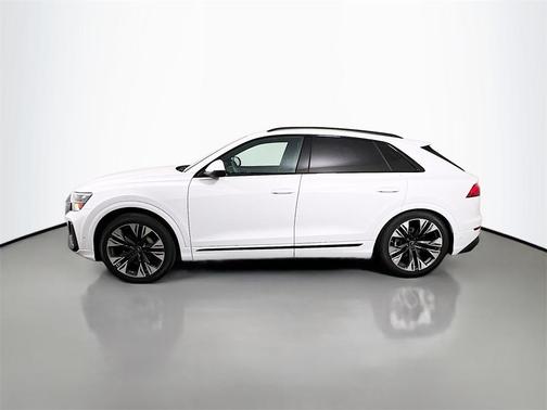 2025 Audi Q8 55 Premium Plus