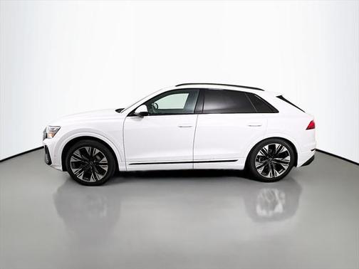 2025 Audi Q8 55 Premium Plus