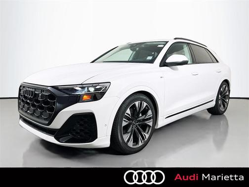 2025 Audi Q8 55 Premium Plus