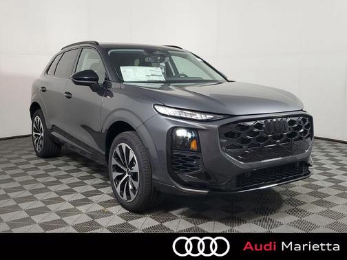 Daytona Gray Pearl Effect 2026 Audi Q3 TFSI quattro S tronic