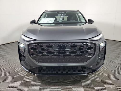 Daytona Gray Pearl Effect 2026 Audi Q3 TFSI quattro S tronic