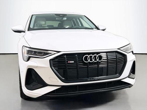 2022 Audi e-tron Sportback S line Prestige