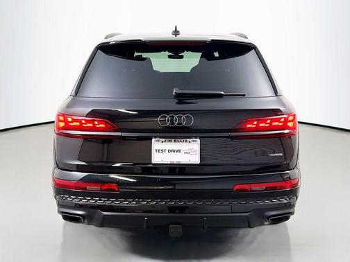 2026 Audi Q7 55 Prestige