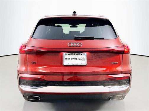 2025 Audi Q5 Premium Plus TFSI quattro S tronic