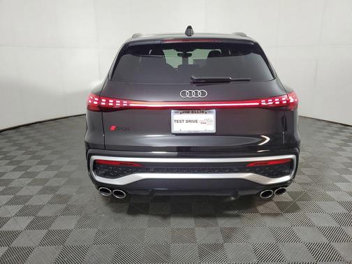 Mythos Black Metallic 2026 Audi SQ5 3.0T Premium Plus