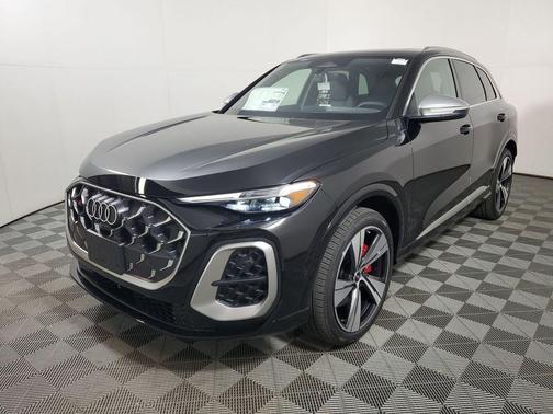 Mythos Black Metallic 2026 Audi SQ5 3.0T Premium Plus