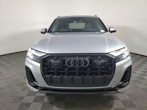 Satellite Silver Metallic 2025 Audi Q7 55 Premium Plus