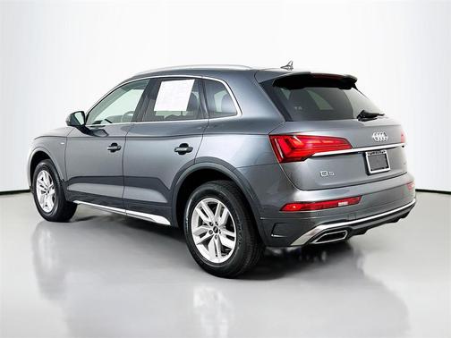 2024 Audi Q5 45 S line Premium