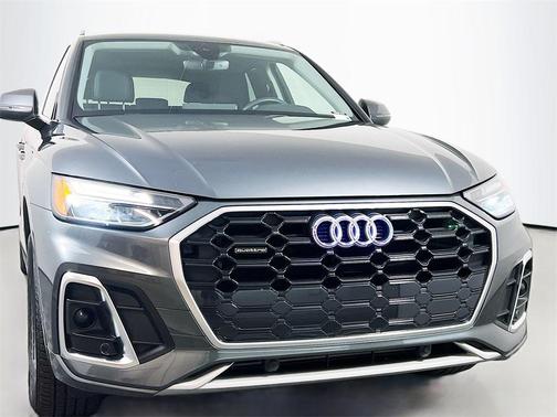 2024 Audi Q5 45 S line Premium