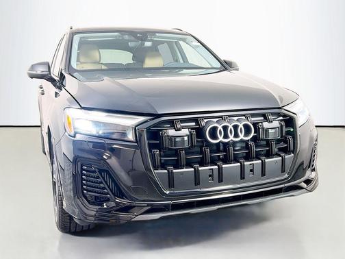 2026 Audi Q7 55 Premium Plus