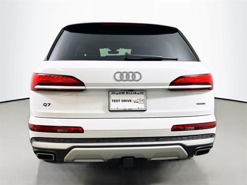 2026 Audi Q7 55 Premium Plus