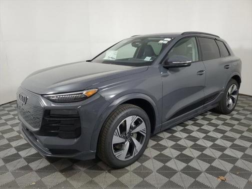 2025 Audi Q6 e-tron Premium Plus quattro