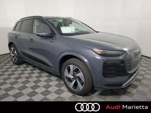2025 Audi Q6 e-tron Premium Plus quattro